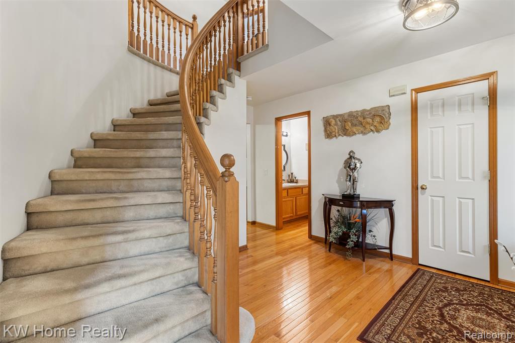 45095 Turnberry Court, Canton, MI 48188 — Photo 18