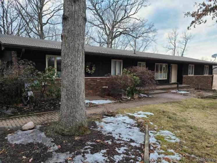 9770 Daleview Drive, South Lyon, MI 48178 — Photo 4