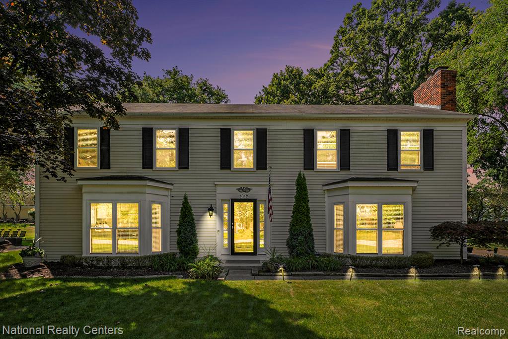 5049 Langlewood Drive, West Bloomfield, MI — Photo 3