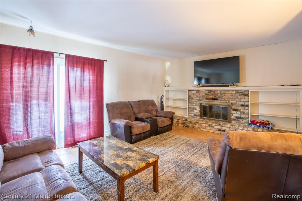 6101 Belsay Road, Grand Blanc, MI 48439 — Photo 16