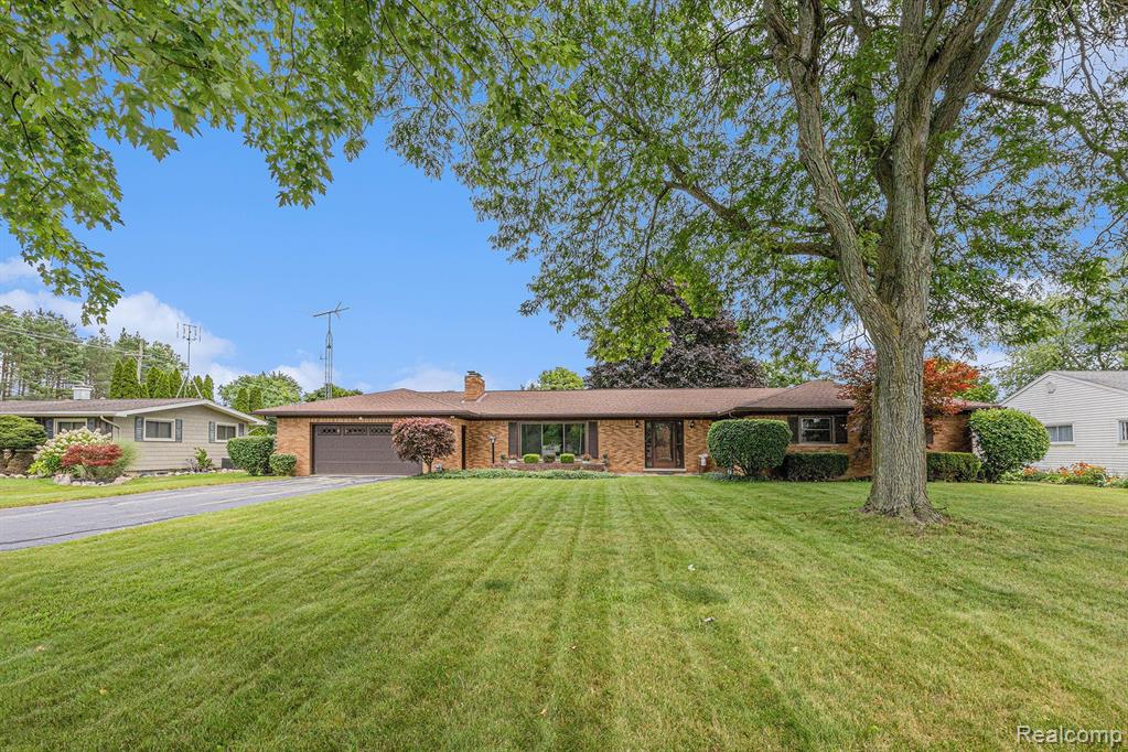 550 N GLASSFORD Street, Capac, MI 48014 — front exterior