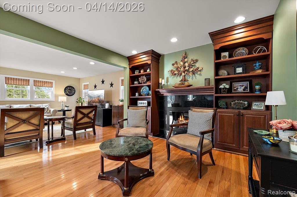 31251 Heath Court, Beverly Hills, MI 48025 — Photo 15
