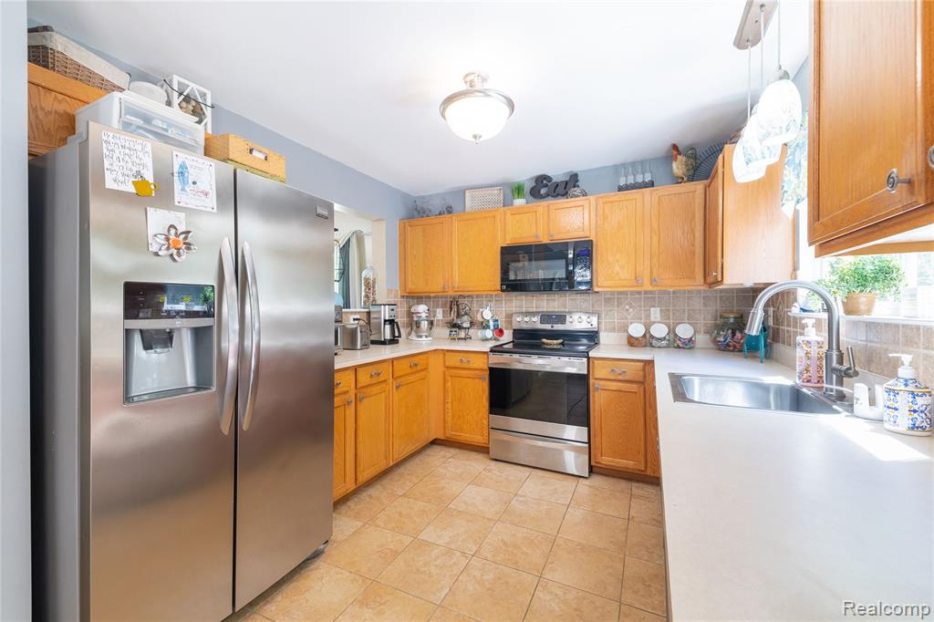 52657 Huntley Avenue, New Baltimore, MI 48047 — Photo 14