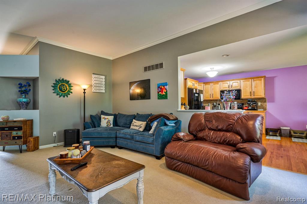 5512 Hidden Oaks Circle, Linden, MI 48451 — Photo 7