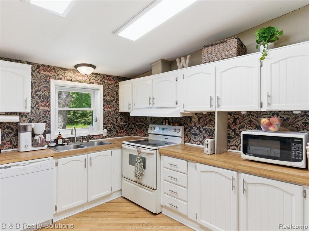 60455 Bates Road, New Haven, MI 48048 — Photo 48