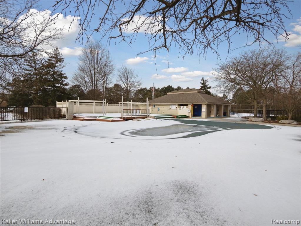 31131 COUNTRY, Farmington Hills, MI 48331 — Photo 50