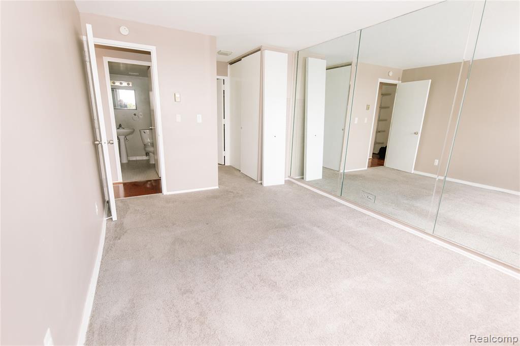 22700 Garrison Street, 906, Dearborn, MI 48124 — Photo 22