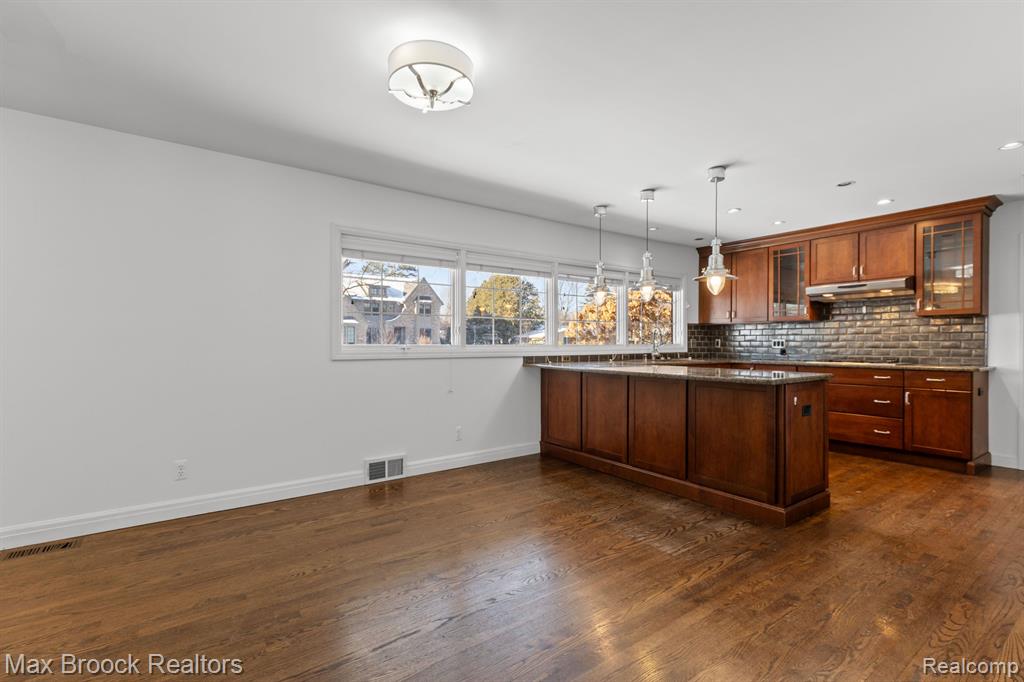 565 WESTBOURNE Drive, Bloomfield Hills, MI 48301 — Photo 5
