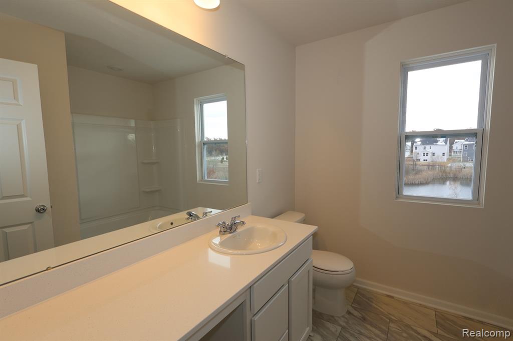 395 EDGE BROOK Drive, Holly, MI 48442 — Photo 27
