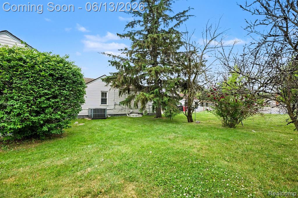25383 Lawn Street, Roseville, MI 48066 — Photo 24
