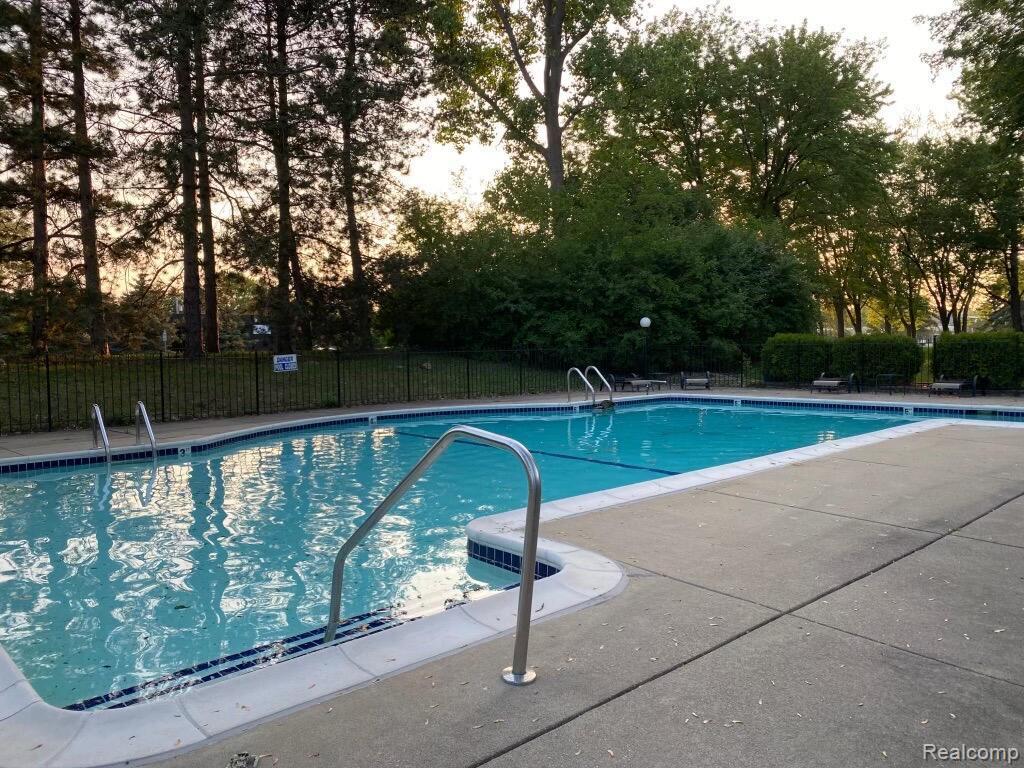 42478 Woodward Avenue Avenue, Bloomfield, MI 48304 — Photo 11