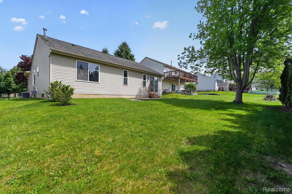 1641 Chelsea Circle, Howell, MI 48843 — Photo 34