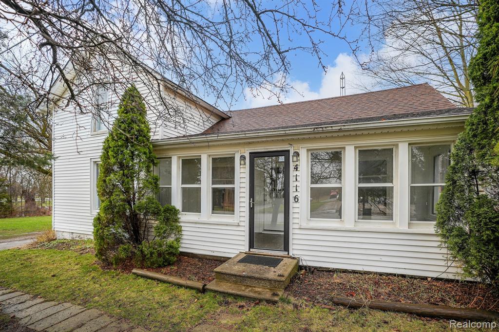 4116 GRAND BLANC Road, Swartz Creek, MI 48473 — Photo 3