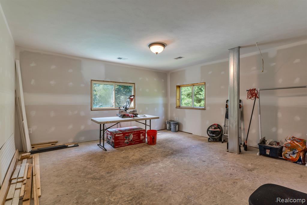 8188 BIRCH RUN Road, Millington, MI 48746 — Photo 24