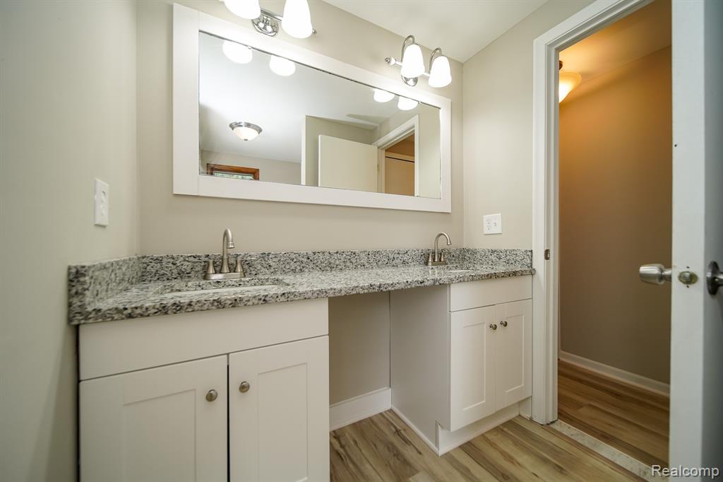 51784 Julies Drive, Clinton Twp, MI 48047 — Photo 53