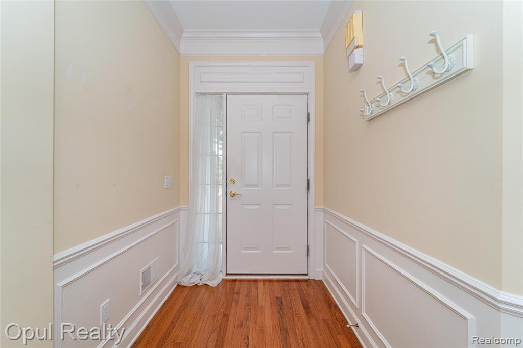 17036 Sycamore Court, Northville, MI 48168 — Photo 4