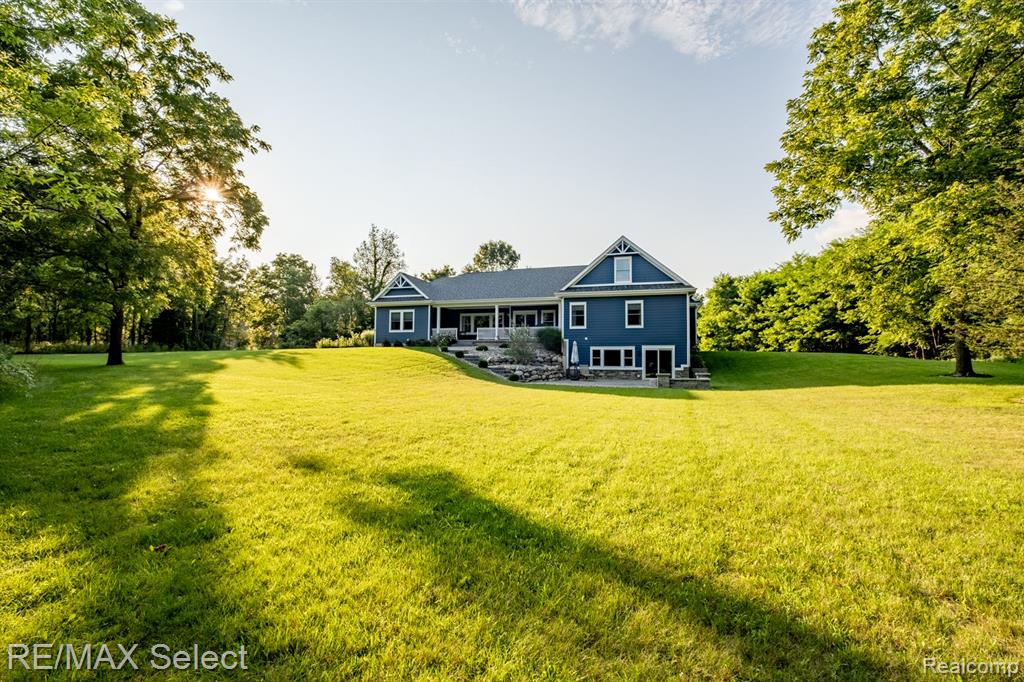 9388 MCMULLEN Circle, Fenton, MI 48430 — Photo 66