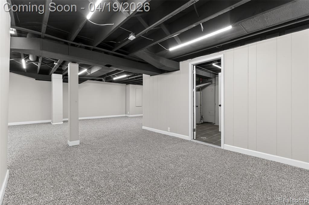9075 W Parkway Street, Detroit, MI 48239 — Photo 32