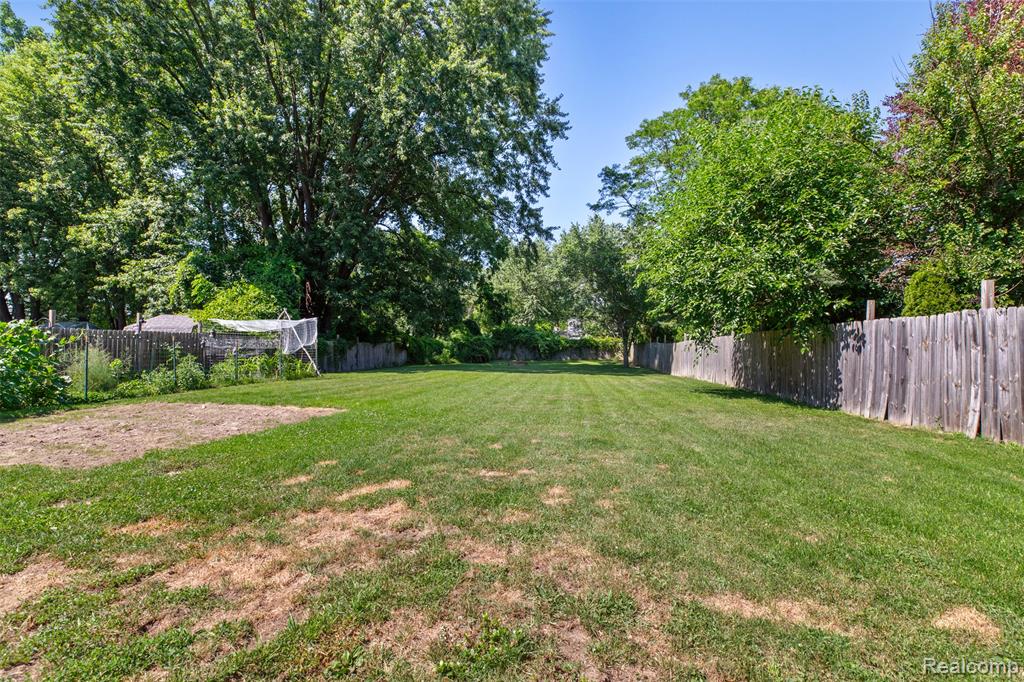 927 Goodale Avenue, Clawson, MI — Photo 24