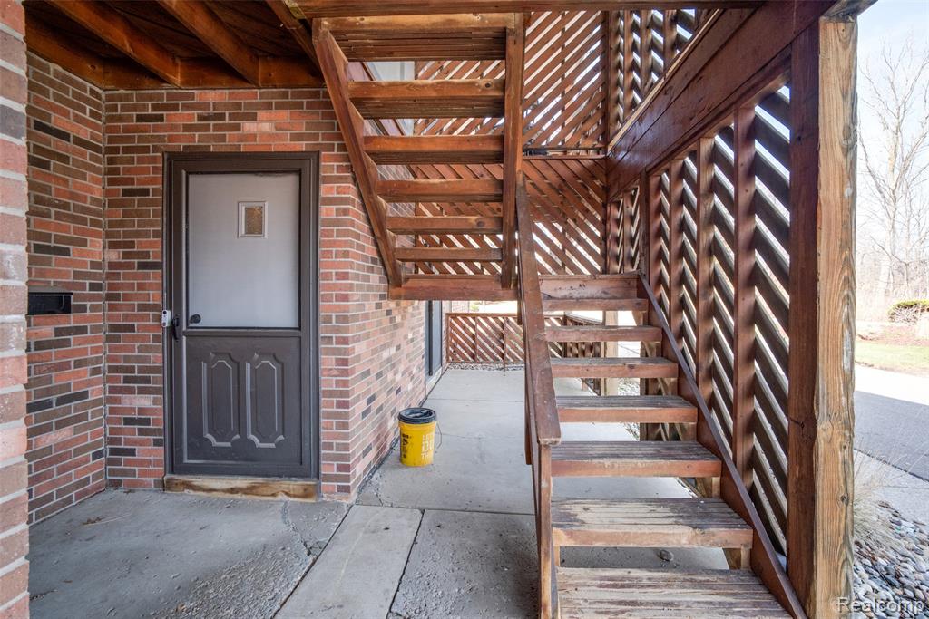 16432 Clarkson Drive, 61, Fraser, MI 48026 — Photo 18