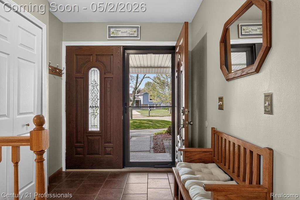 45560 Edgewood Court, Canton, MI 48187 — Photo 6