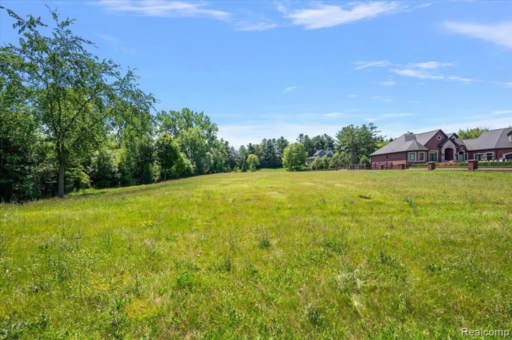 45547 W 9 Mile Road, Novi, MI — Photo 11