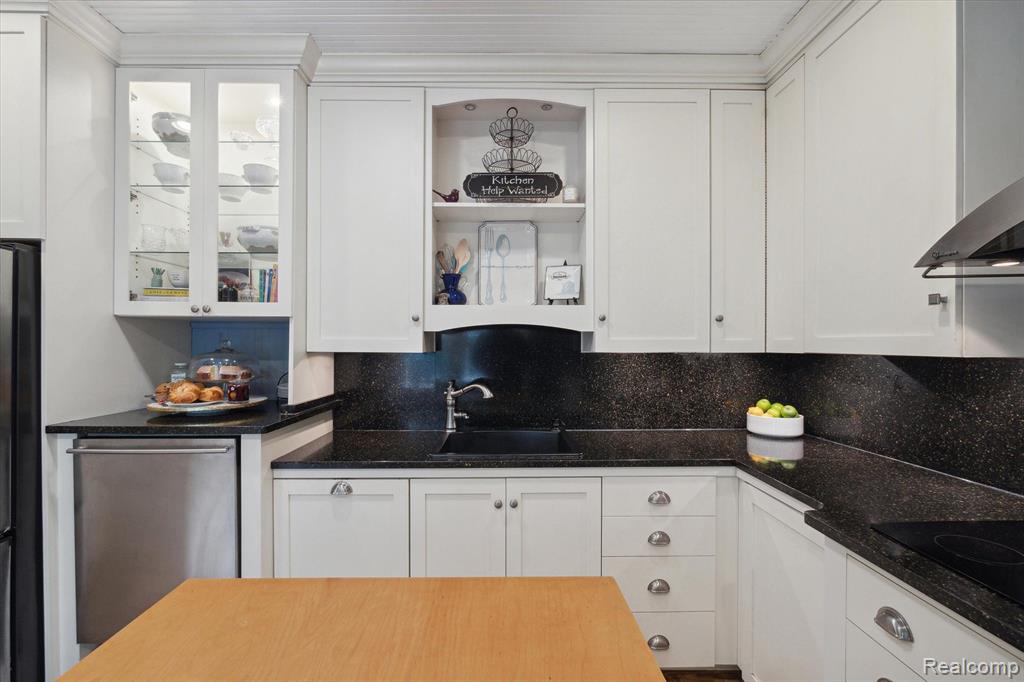323 BENJAMIN Street, Romeo, MI 48065 — Photo 15
