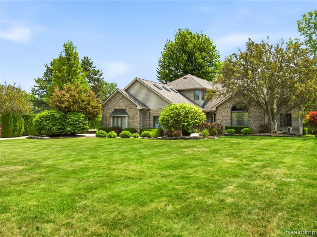 2837 Shorewood Boulevard, Fort Gratiot, MI 48059 — Photo 2