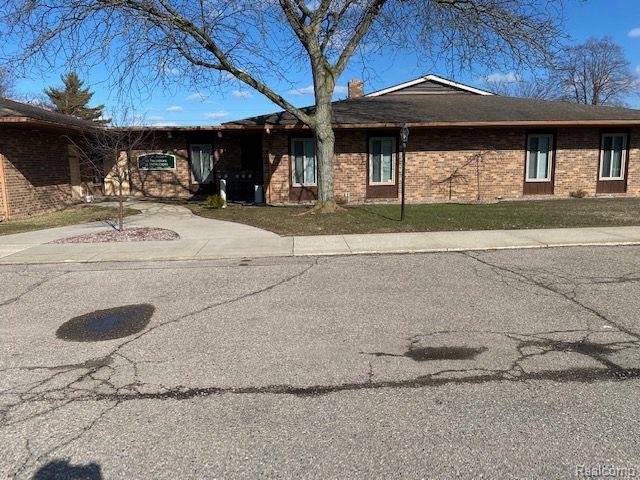 1134 S LINDEN Road, Flint, MI 48532 — Photo 16