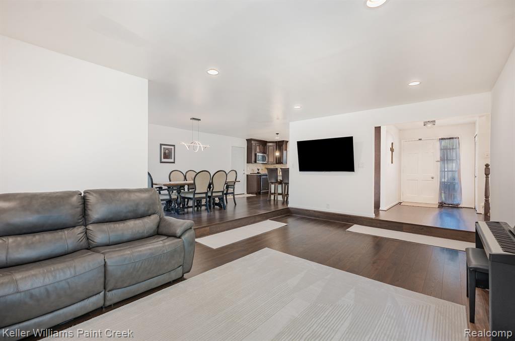 6545 Post Oak Drive, West Bloomfield, MI — Photo 5