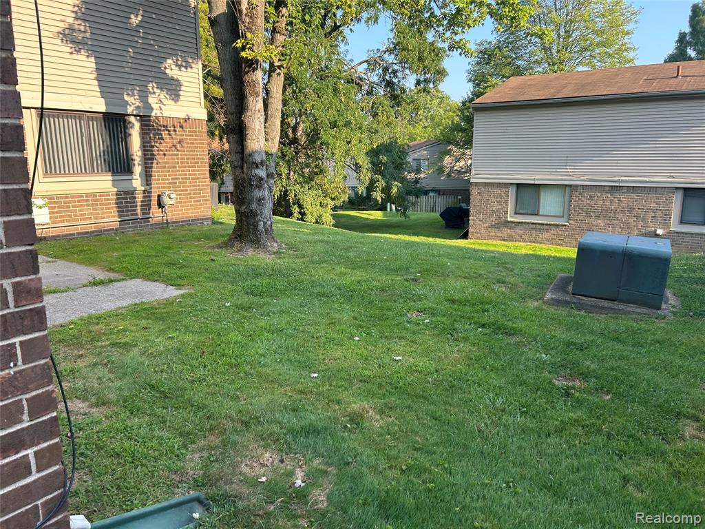 26889 Farmbrook Villa Drive, Southfield, MI 48034 — Photo 56
