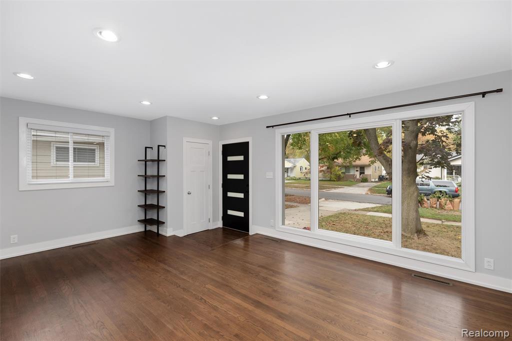 622 N Wilson Avenue, Royal Oak, MI 48067 — Photo 3