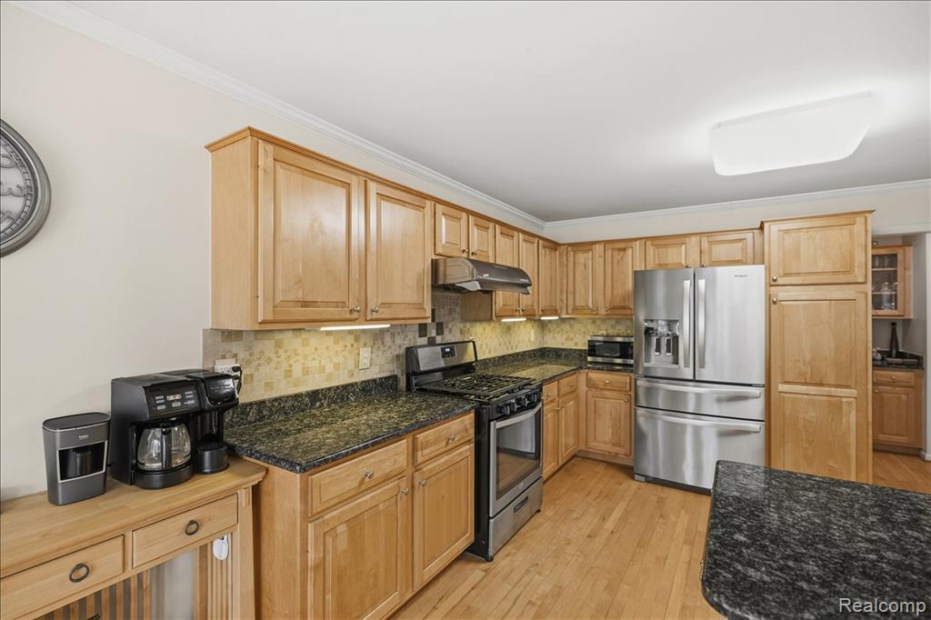 4471 S Castlewood Court, Auburn Hills, MI 48326 — Photo 13