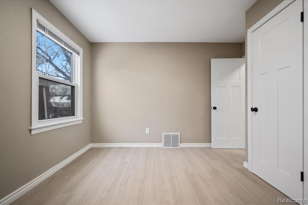 7610 Vaughan, Detroit, MI 48228 — Photo 18