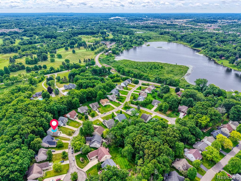 140 Skyline Drive, Howell, MI 48843 — Photo 4