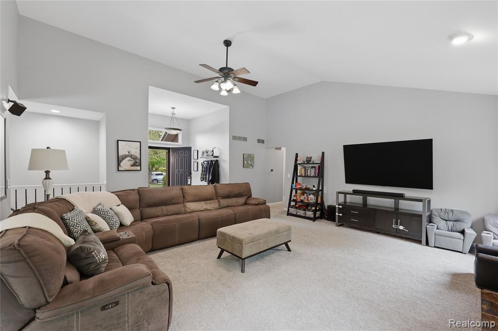 49371 Deerfield Park, Macomb, MI 48044 — Photo 10