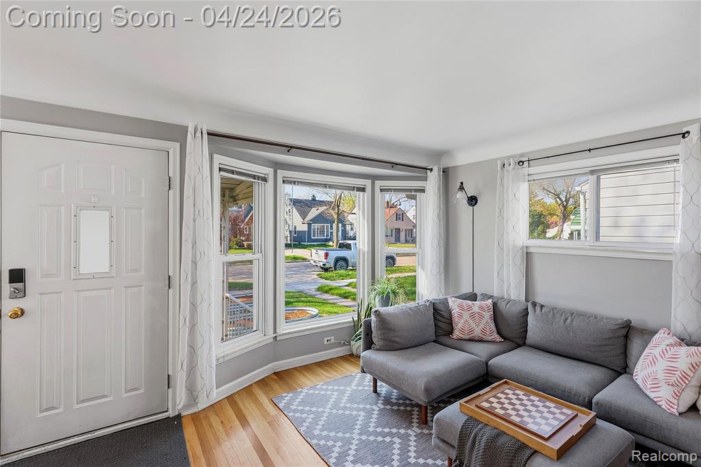 8570 Troy Street, Oak Park, MI 48237 — Photo 3