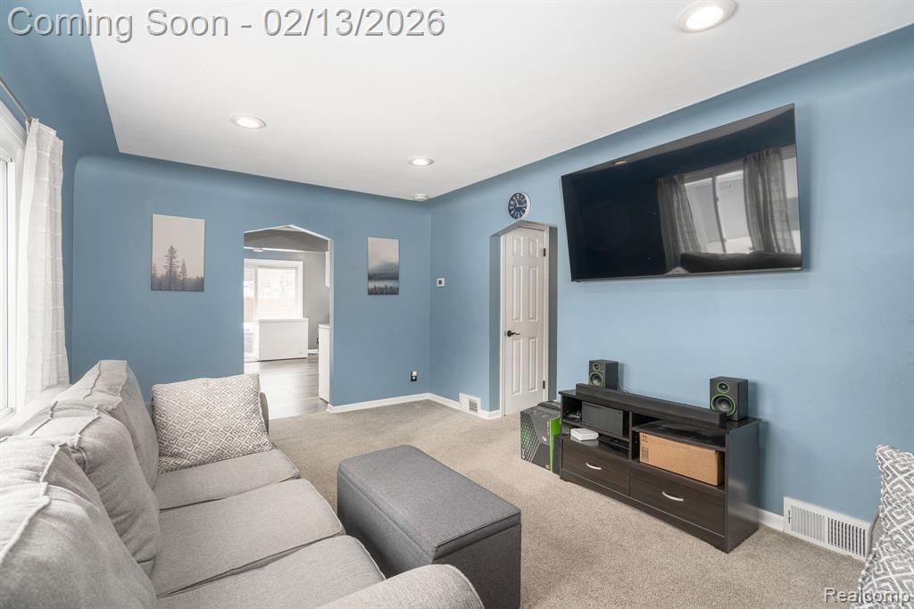 4976 Weddell Street, Dearborn Heights, MI 48125 — Photo 8