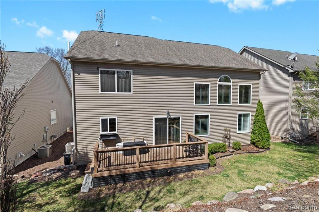 4583 SPRING MOUNTAIN Drive, Brighton, MI 48116 — Photo 27