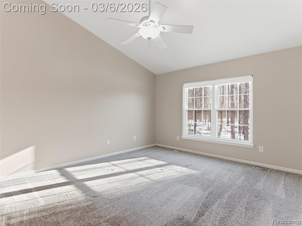 5966 Augusta Lane, Grand Blanc, MI 48439 — Photo 12