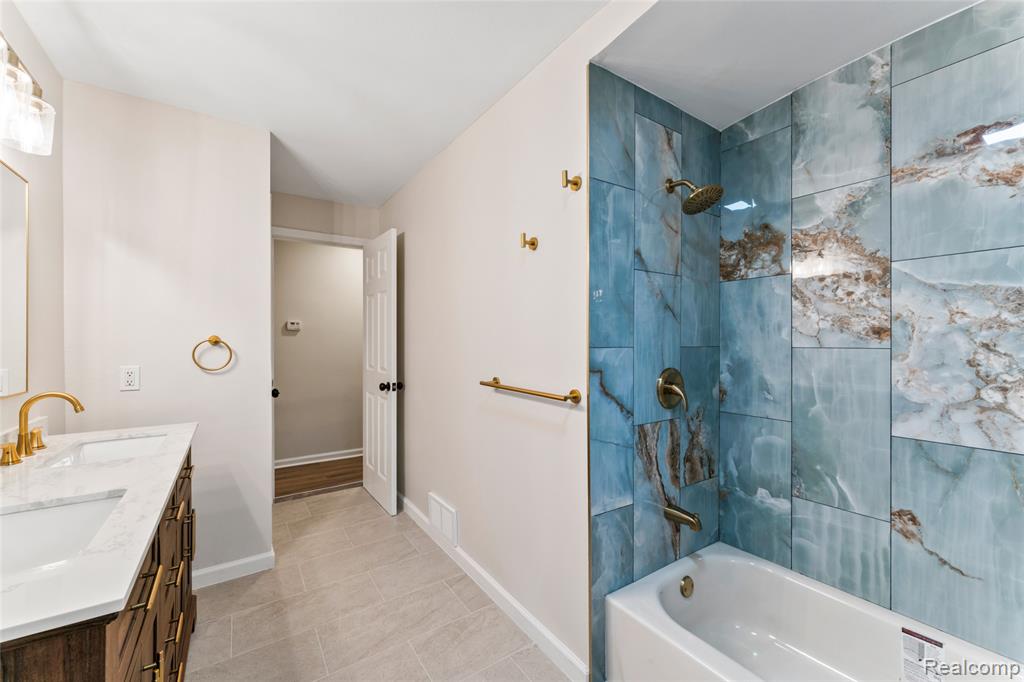 19300 Greydale Avenue, Detroit, MI 48219 — Photo 29