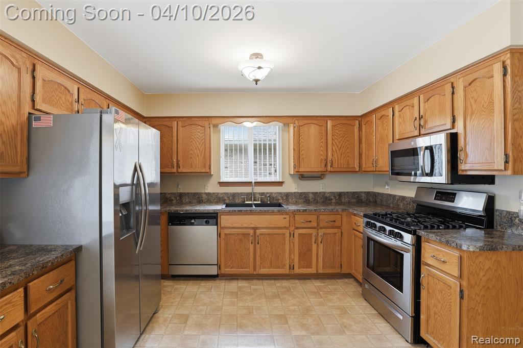 28737 Stonehenge Drive, Chesterfield, MI 48047 — Photo 11