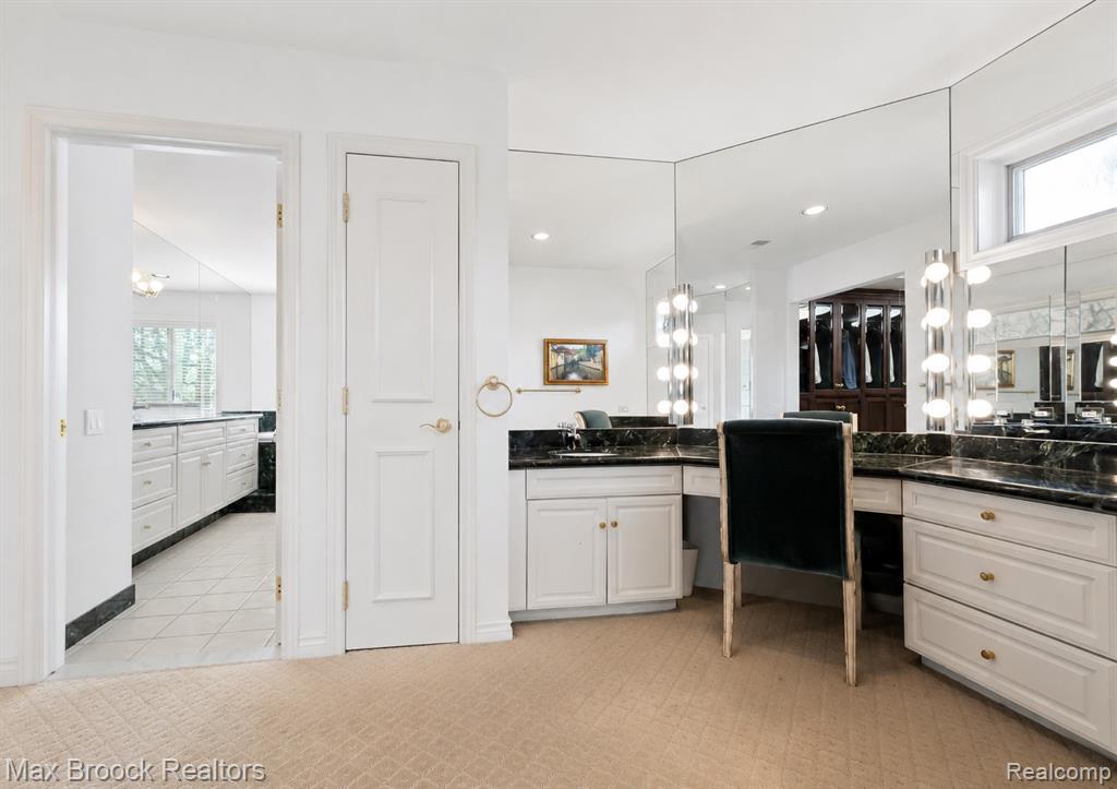 1832 Long Lake Shore Drive, Bloomfield Hills, MI 48302 — Photo 39