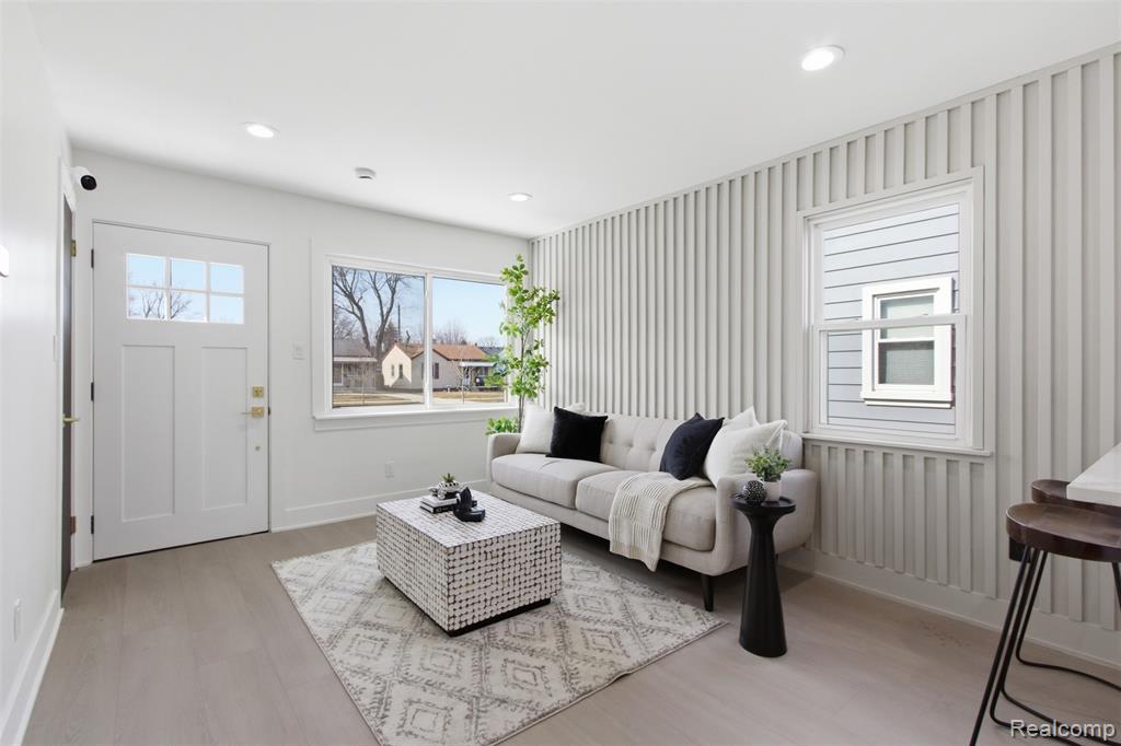 26066 Barrington Street, Madison Heights, MI 48071 — Photo 4