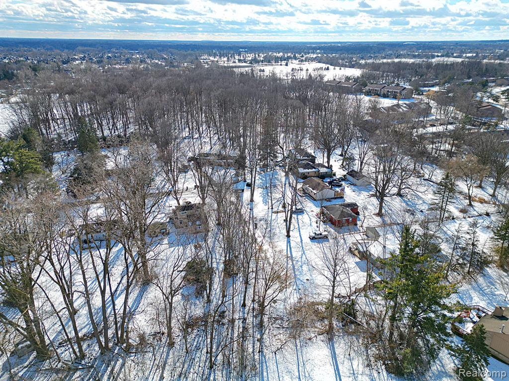 35053 KNOLLWOOD Lane, Farmington Hills, MI 48335 — Photo 8