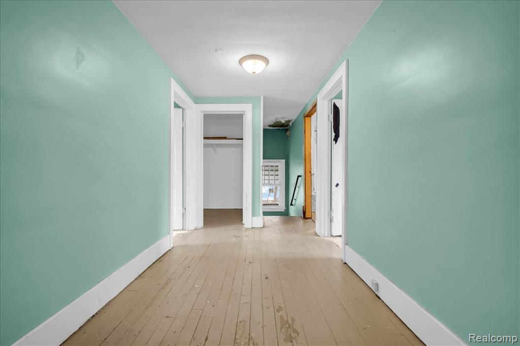 717 N Madison Street, Lapeer, MI 48446 — Photo 17
