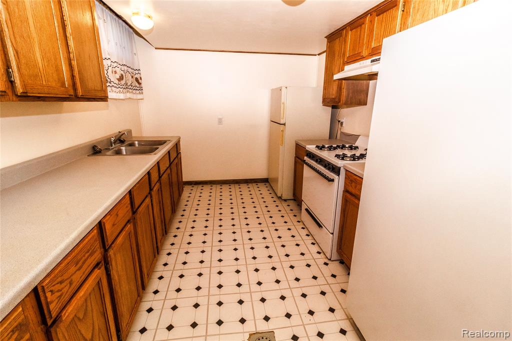 1511 Fish Lake Road, Lapeer, MI 48446 — Photo 39