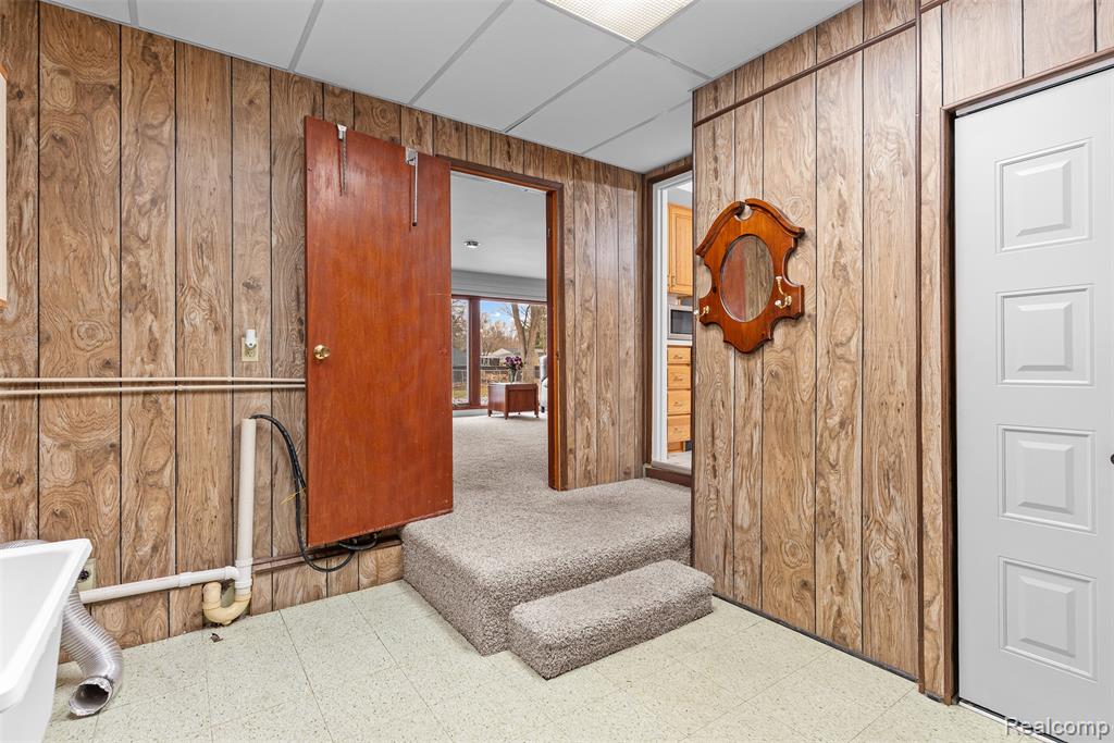 428 Sunnyside Drive, Flushing, MI 48433 — Photo 25