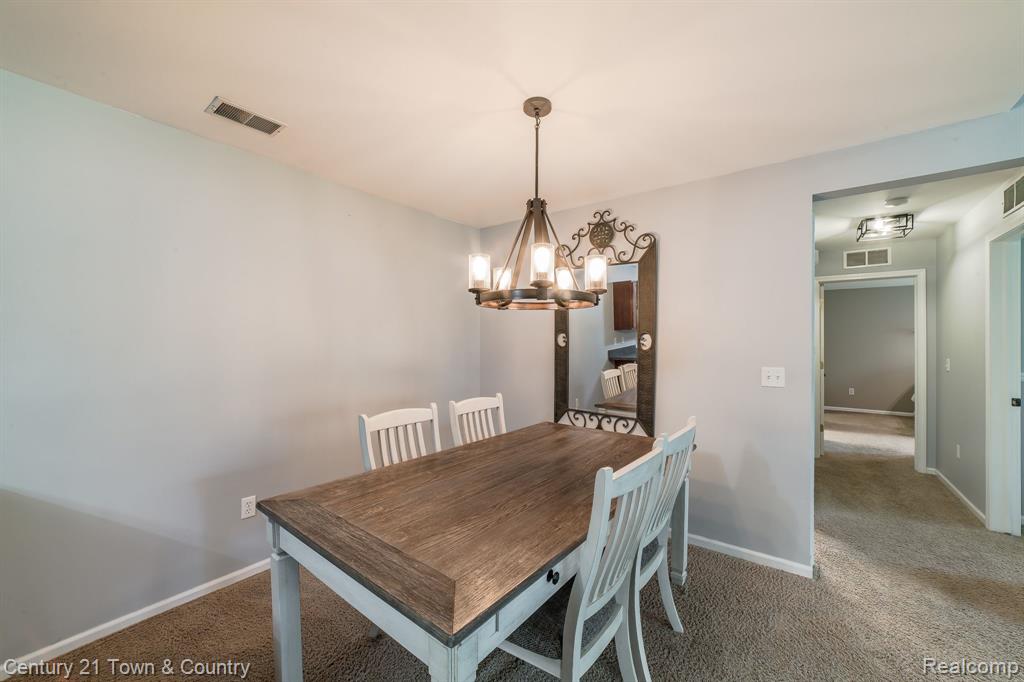 1032 SHIAWASSEE Circle, Howell, MI 48843 — Photo 30