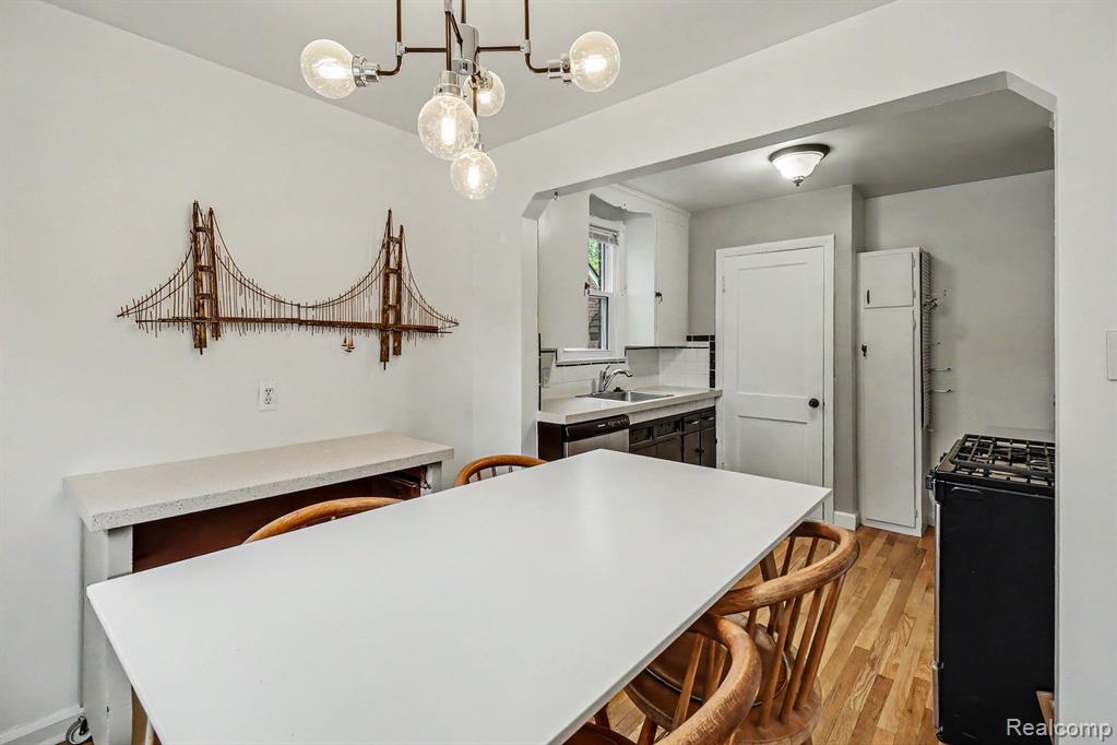 23045 Sherman Street, Oak Park, MI 48237 — Photo 15